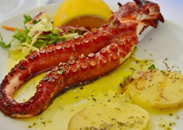 Lägenhet Due Golfi Lacona