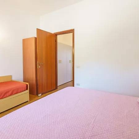 Due Golfi Apartment